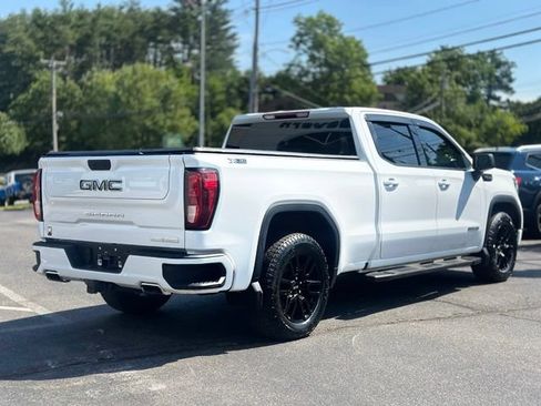 Used 2022 GMC Sierra 1500 Elevation w/ X31 Off-Road Package AWD/4WD image 7