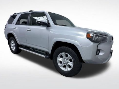 Certified 2023 Toyota 4Runner SR5 Premium w/ Moonroof Package AWD/4WD image 20
