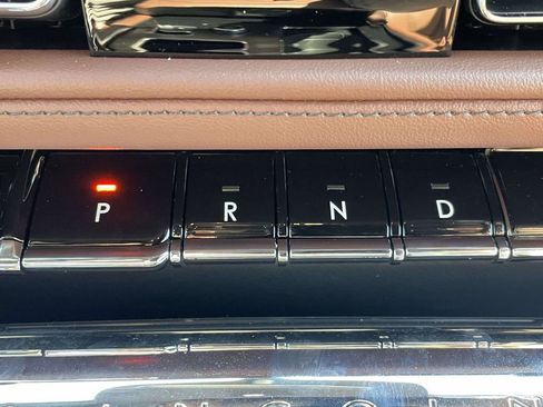 New 2026 Lincoln Aviator Reserve image 17