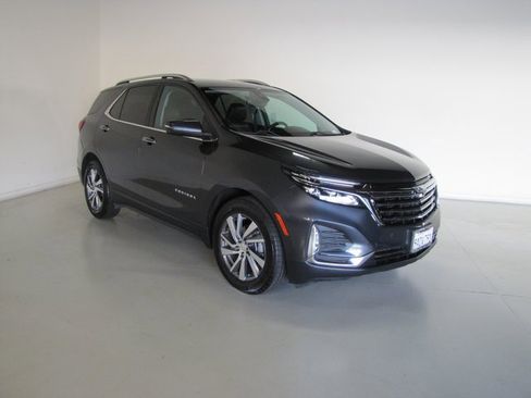 Used 2022 Chevrolet Equinox Premier image 3