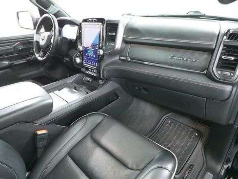Used 2022 RAM 1500 Limited AWD/4WD image 33