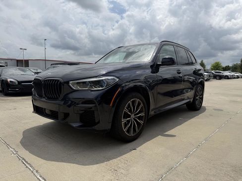 Used 2023 BMW X5 sDrive40i w/ Executive Package RWD image 3