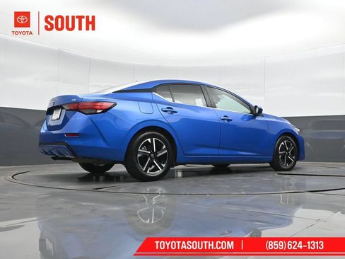 Used 2024 Nissan Sentra SV FWD image 33