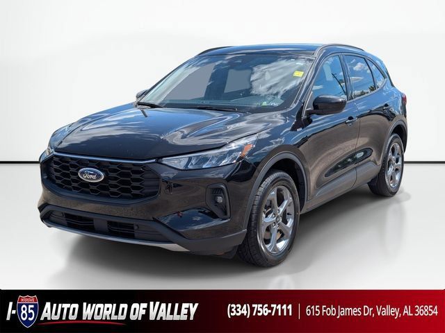 Used 2025 Ford Escape ST-Line Select AWD/4WD image 1