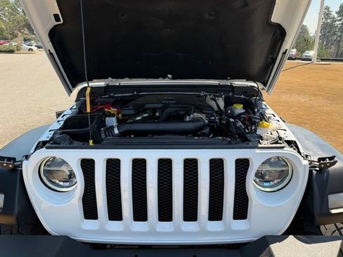 Used 2021 Jeep Wrangler Unlimited Islander image 32