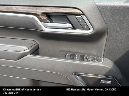 New 2025 GMC Sierra 1500 Elevation image 17