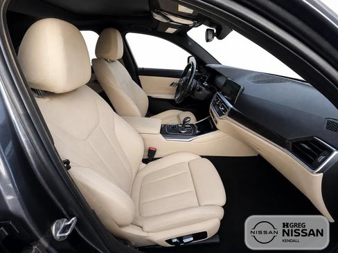 Used 2021 BMW 330i Sedan w/ Convenience Package RWD image 12