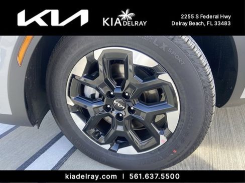 New 2026 Kia Sorento S image 31