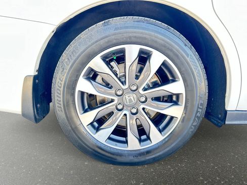 Used 2024 Honda Odyssey EX-L image 5