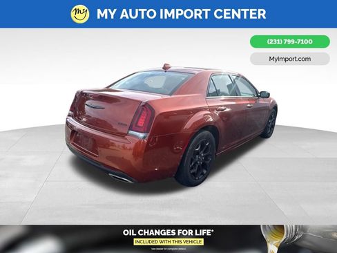 Used 2021 Chrysler 300 Touring L w/ Popular Equipment Group AWD/4WD image 5
