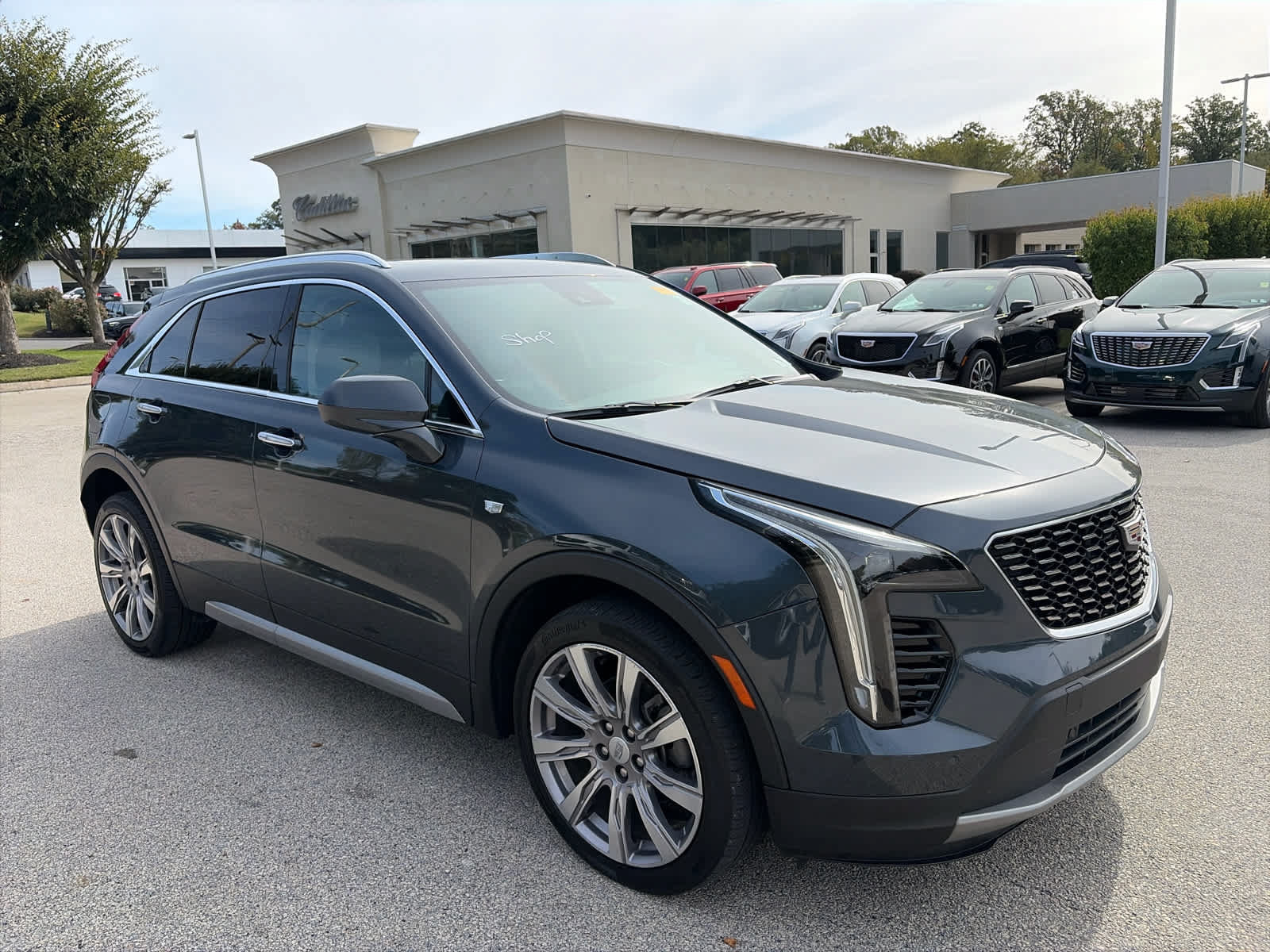 Used 2020 Cadillac XT4 Premium Luxury AWD/4WD image 5