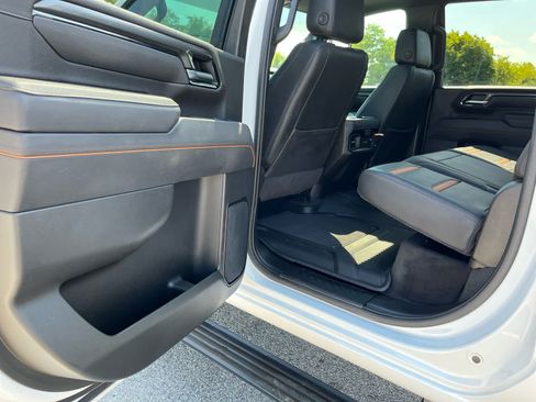 Used 2025 GMC Sierra 2500 AT4 w/ AT4 Premium Plus Package AWD/4WD image 20