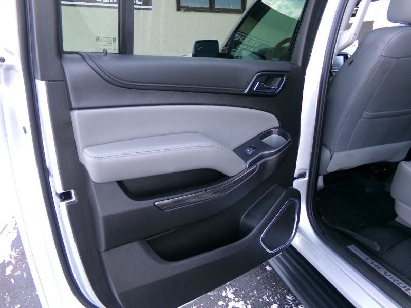 Used 2019 Chevrolet Suburban LT AWD/4WD image 37