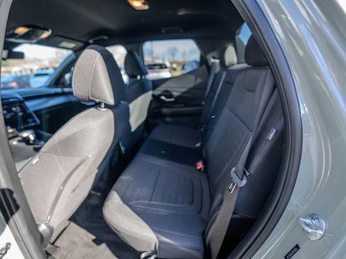 Certified 2024 Hyundai Santa Cruz SEL image 13