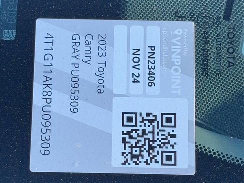 Used 2023 Toyota Camry SE image 30