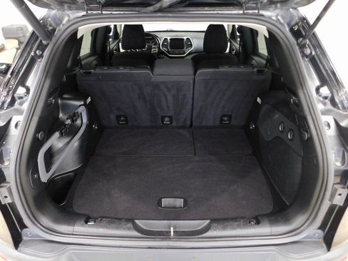 Used 2017 Jeep Cherokee Latitude w/ Comfort & Convenience Group image 77