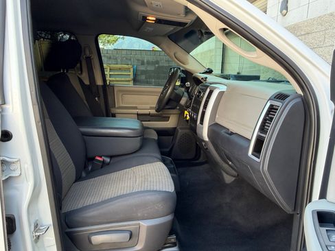 Used 2012 RAM 2500 SLT AWD/4WD image 28
