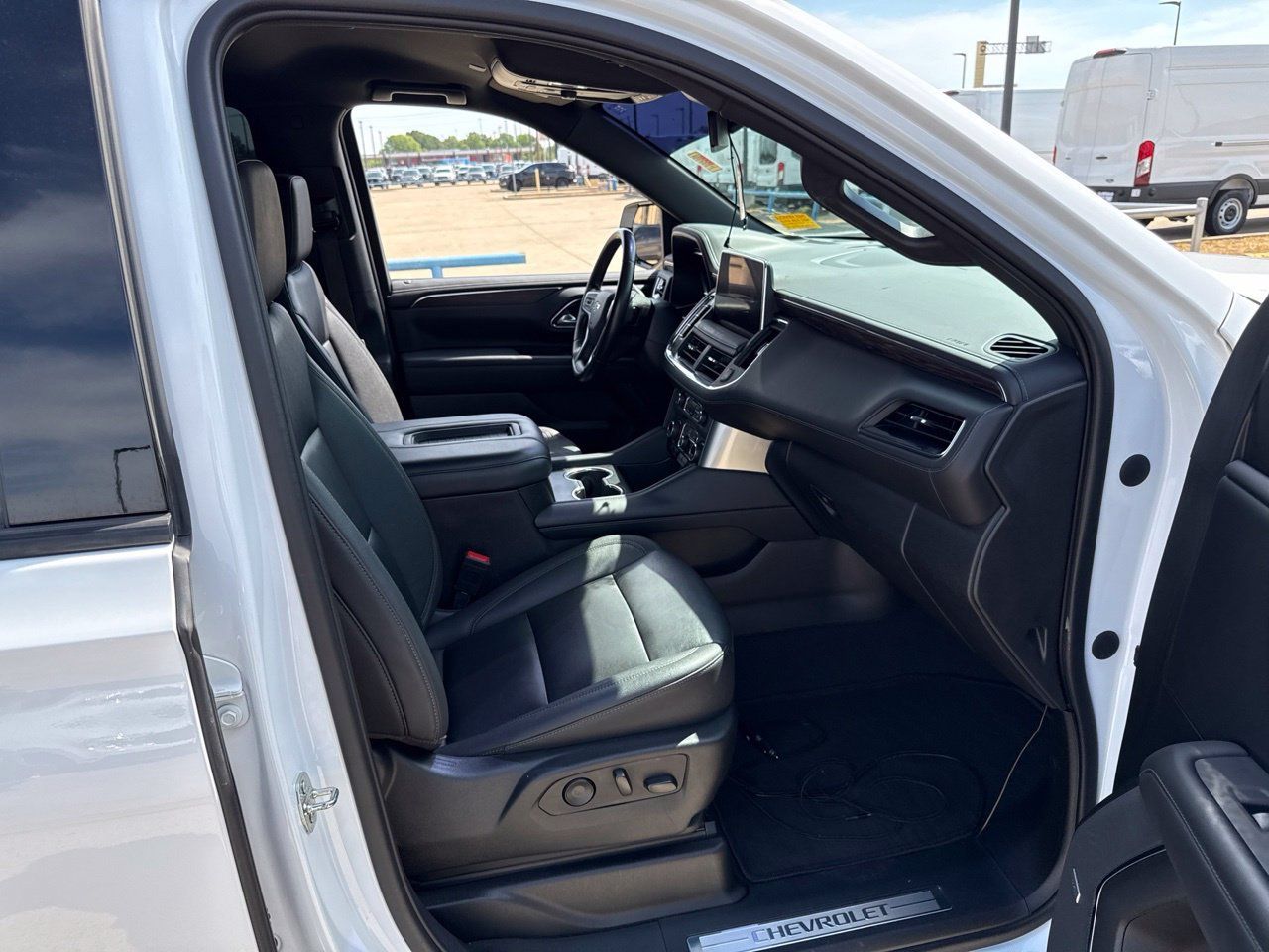 Used 2023 Chevrolet Suburban Z71 AWD/4WD image 14