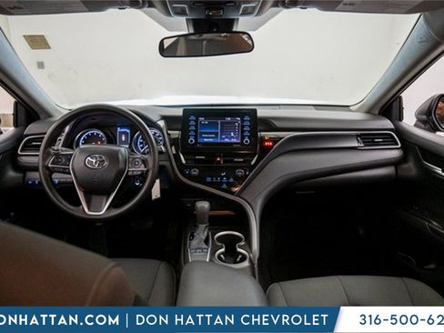 Used 2023 Toyota Camry LE image 3