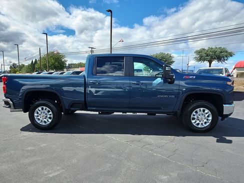 New 2026 Chevrolet Silverado 3500 LT w/ Safety Package AWD/4WD image 7