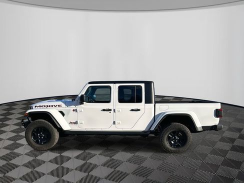 Used 2023 Jeep Gladiator Mojave w/ LED Lighting Group AWD/4WD image 8