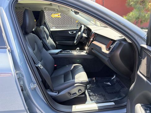 Used 2023 Volvo XC60 T8 Plus w/ Climate Package AWD/4WD image 15