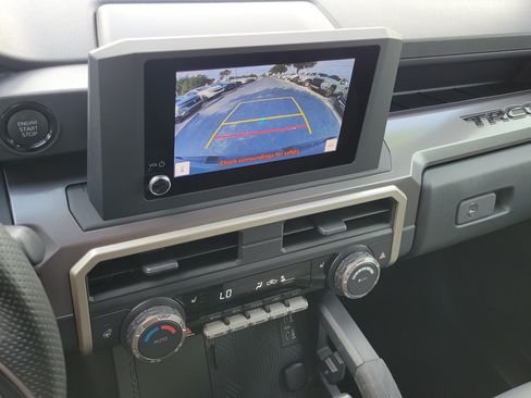 Used 2024 Toyota Tacoma SR5 AWD/4WD image 22