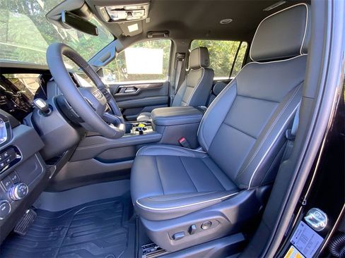 New 2026 GMC Yukon XL Elevation w/ LPO, Get Active Package image 18