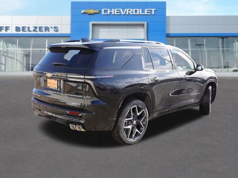 New 2026 Chevrolet Traverse High Country image 3