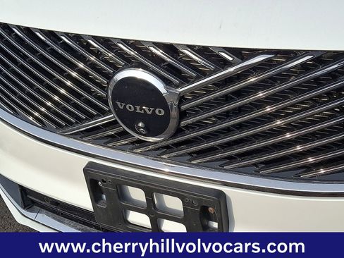 Certified 2025 Volvo XC90 B5 Plus image 5