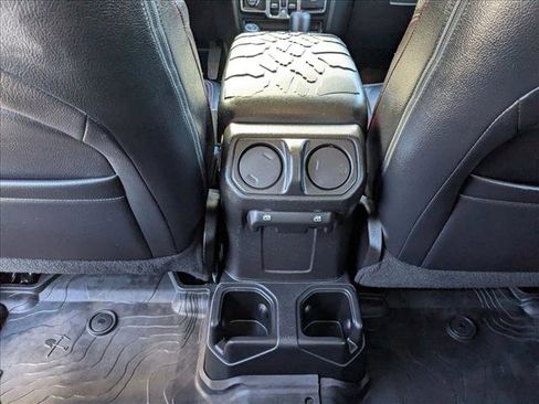 Used 2019 Jeep Wrangler Unlimited Sport S image 18