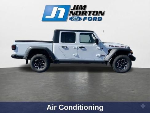 Used 2020 Jeep Gladiator Rubicon w/ Cold Weather Group image 11