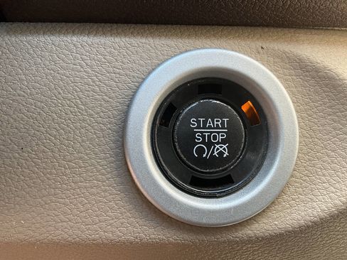 Used 2014 RAM 2500 Laramie AWD/4WD image 29
