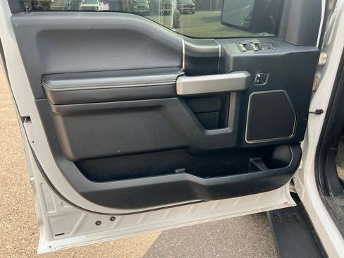 Used 2019 Ford F150 Raptor w/ Equipment Group 802A Luxury AWD/4WD image 9