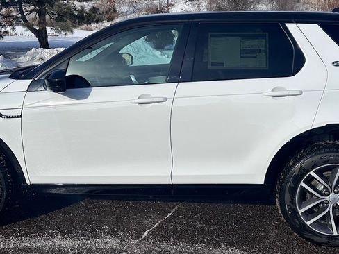 New 2026 Land Rover Discovery Sport Landmark image 8