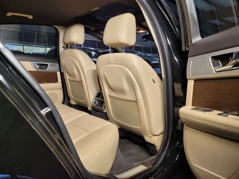 Used 2013 Jaguar XF 3.0 image 40