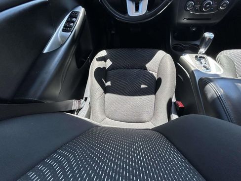 Used 2020 Dodge Journey SE w/ SE Popular Equipment Group FWD image 11