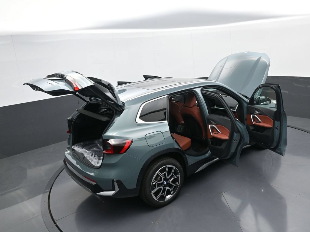 Used 2026 BMW X1 xDrive28i w/ Technology Package AWD/4WD image 43