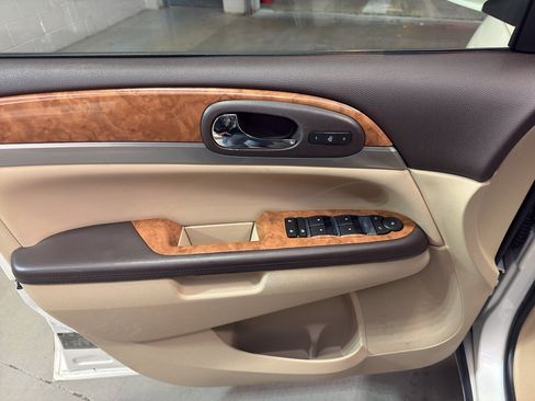 Used 2011 Buick Enclave CXL w/ Trailering Provision Package FWD image 13