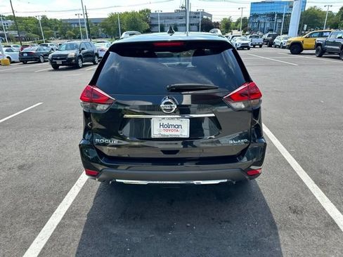 Used 2018 Nissan Rogue SL AWD/4WD image 2