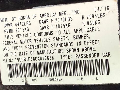 Used 2016 Acura TLX w/ Technology Package image 18