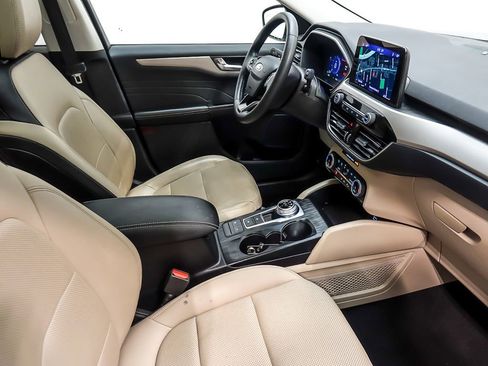 Used 2022 Ford Escape SEL w/ Technology Package image 29