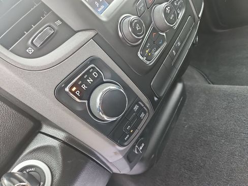 Used 2022 RAM 1500 Express w/ Wheel & Sound Group AWD/4WD image 24