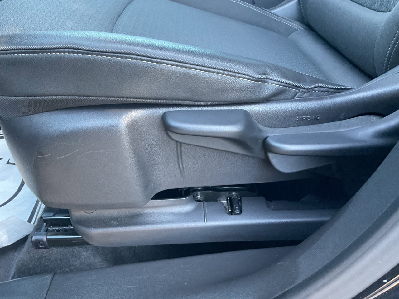 Used 2025 Buick Encore GX Preferred FWD image 9