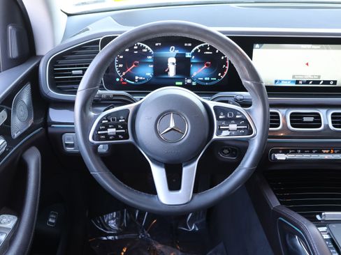 Used 2020 Mercedes-Benz GLS 450 4MATIC image 18