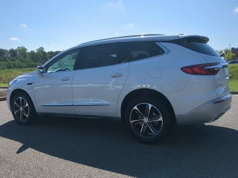 Used 2020 Buick Enclave Essence AWD/4WD image 6