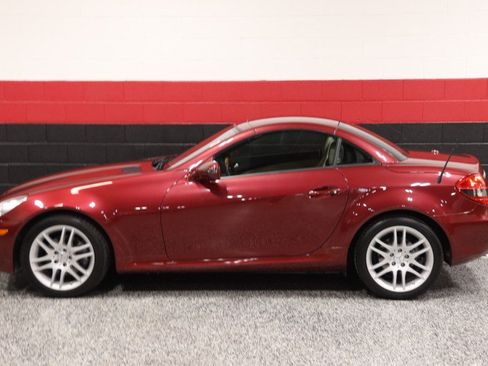 Used 2009 Mercedes-Benz SLK 300 image 24