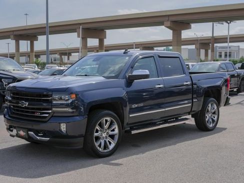 Used 2018 Chevrolet Silverado 1500 LTZ Z71 w/ Centennial Edition AWD/4WD image 19
