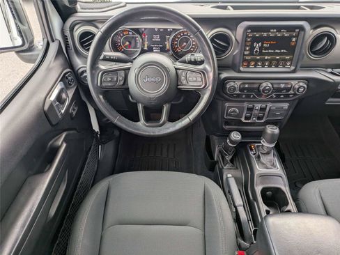 Used 2021 Jeep Wrangler Unlimited Sport w/ Sun And Sound Package AWD/4WD image 18