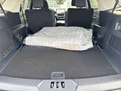 New 2026 Ford Explorer Active AWD/4WD image 22